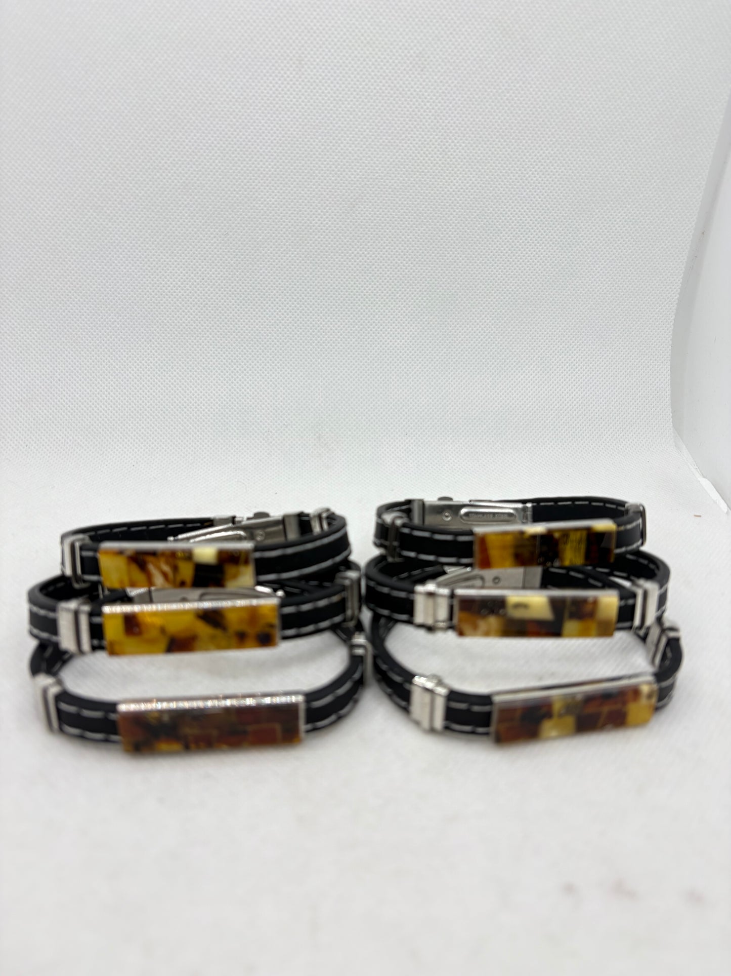 Mozaika Amber on Rubber Band Bracelet