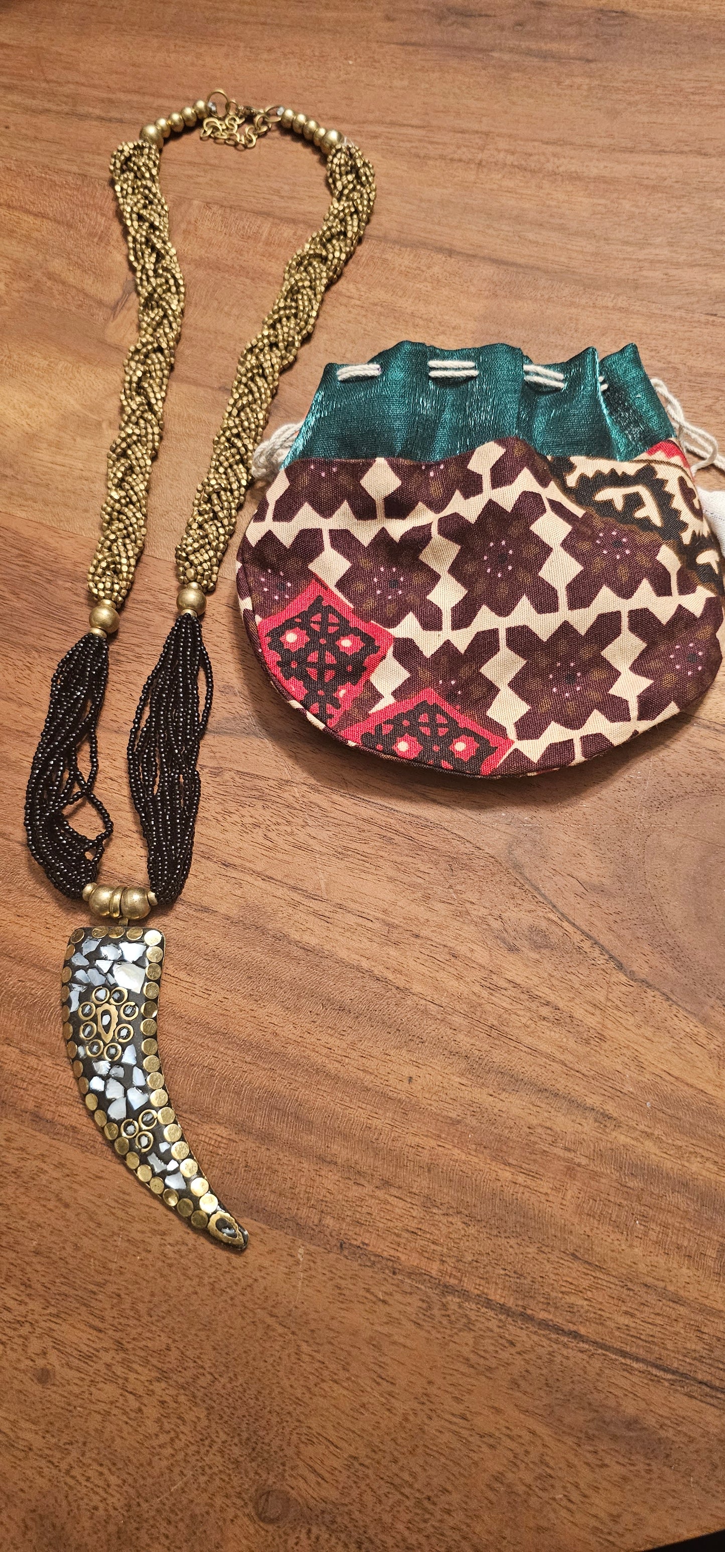 Nepal Tooth Necklace with Stone Inlay