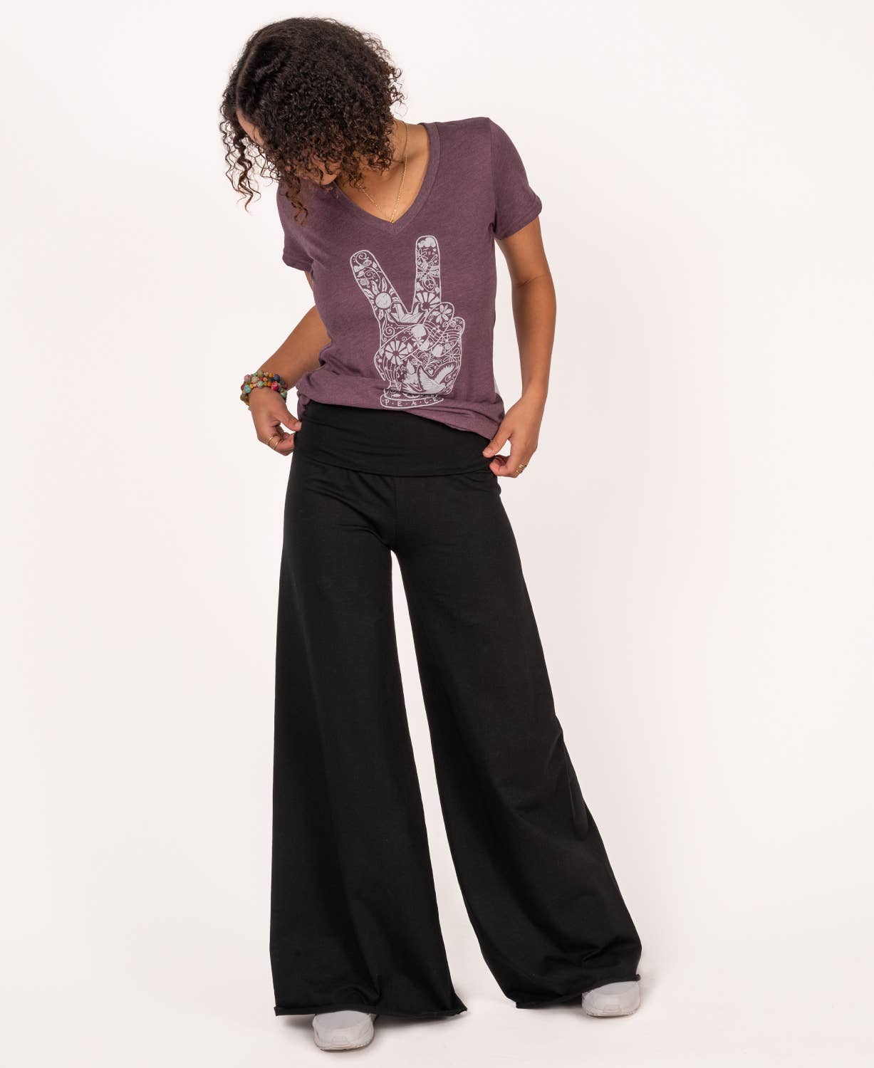 Peace Fingers V-Neck T-Shirt - Eco-Friendly Hippie Boho Tee: XL