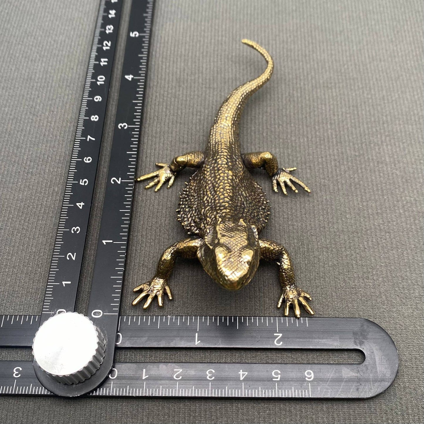 Brass Big Size Lizard Crafts Desktop Ornaments Decoration