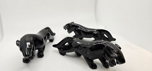 Obsidian Jaguar Figurine