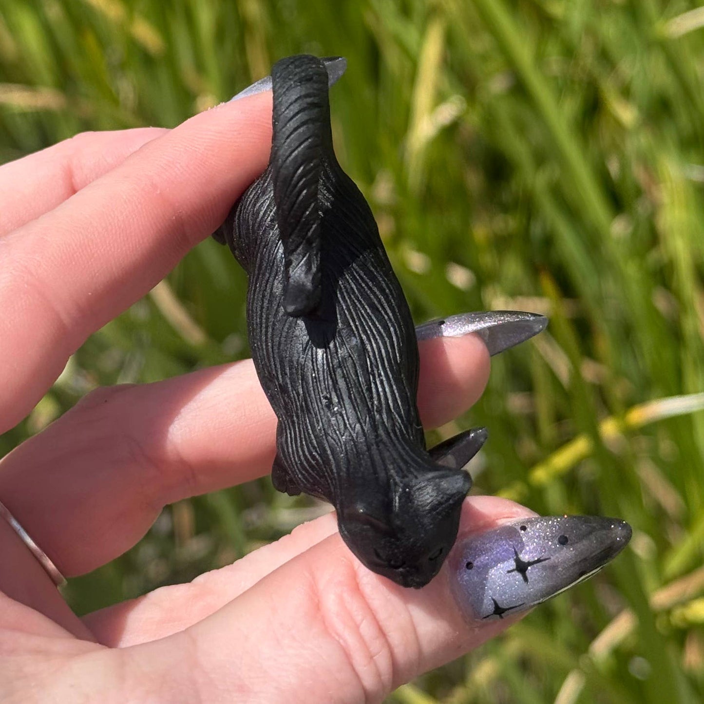 Matte Obsidian Strolling Cat