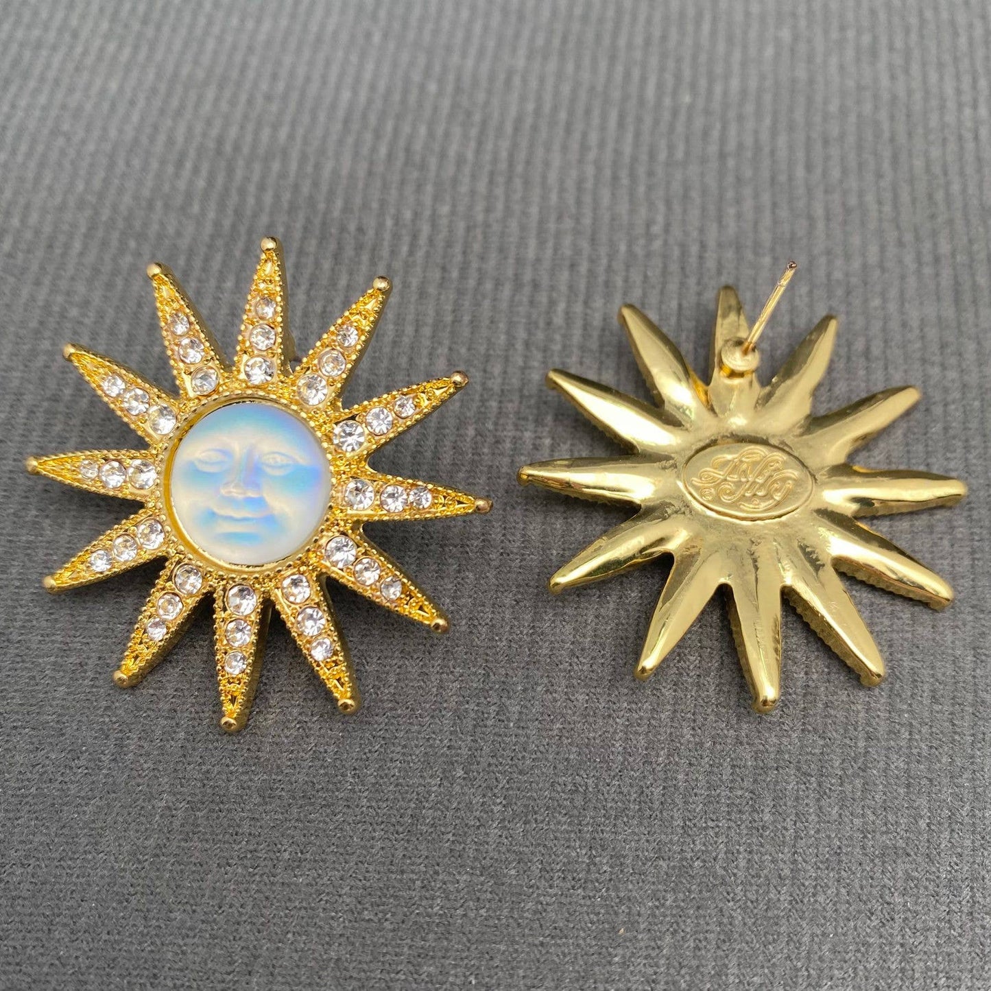 Rhinestone Inlaid Gold-plated Sun Post Earrings - MS