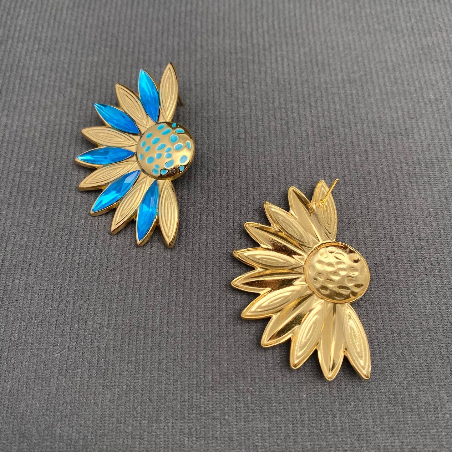 Rhinestone Inlaid Half Flower 18K Golden S.Steel Earrings - FGS