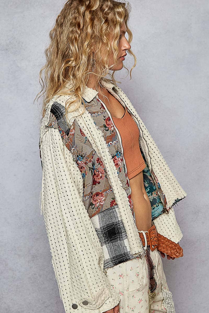 Bell sleeve front zipper jaquard contrast jacket: IVORY MULTI