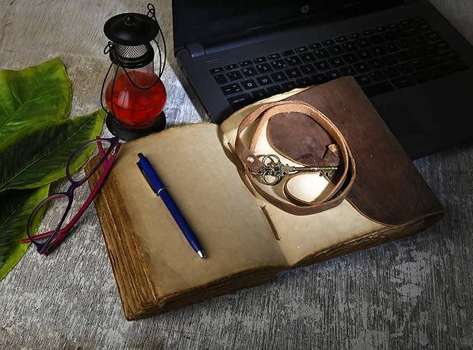 Tuzech Handmade Vintage Genuine  Leather Belt and Key Diary