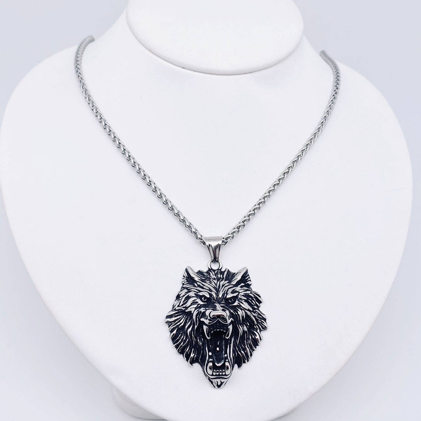 Stainless Steel Wolf Head Charm Pendant Necklace