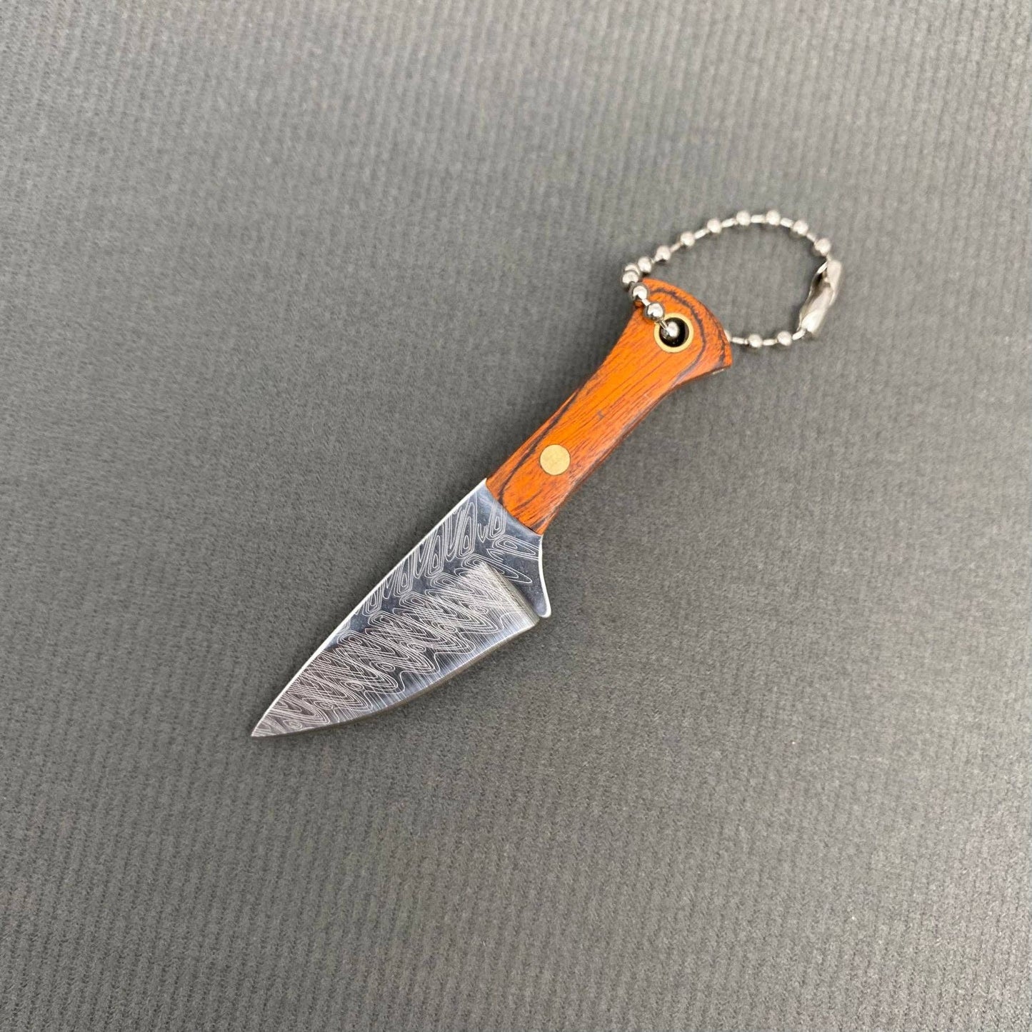 Textured Stainless Steel Portable Knife with Protective Cover