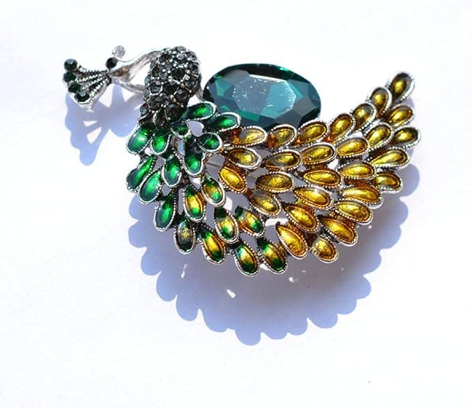 Elegant Crystal Peacock Brooch – Green & Gold Statement Pin