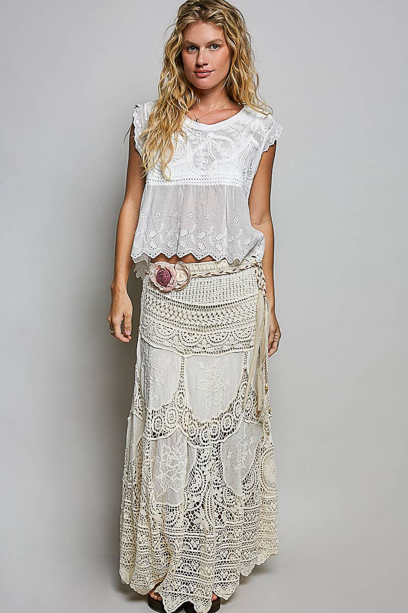 Round Neck Sleeveless Zigzag Border Detail Crochet Top