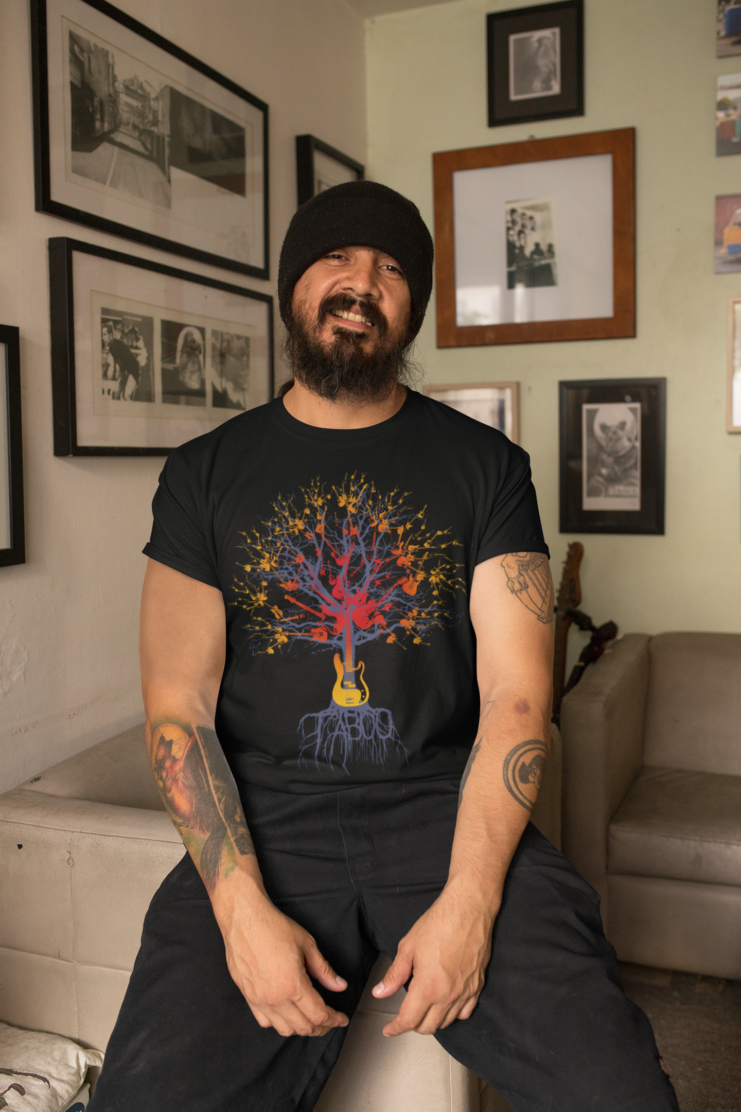 Taboo Gradient Guitar Tree T-Shirt: BLK
