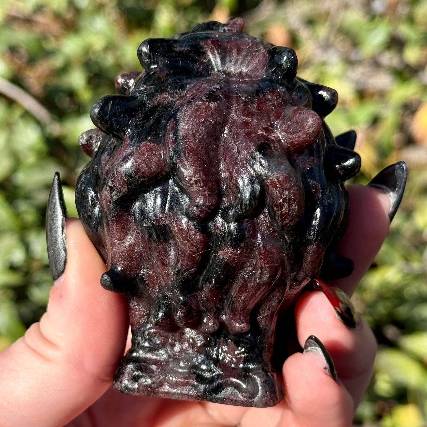 Garnet Arfvedsonite Lion Head