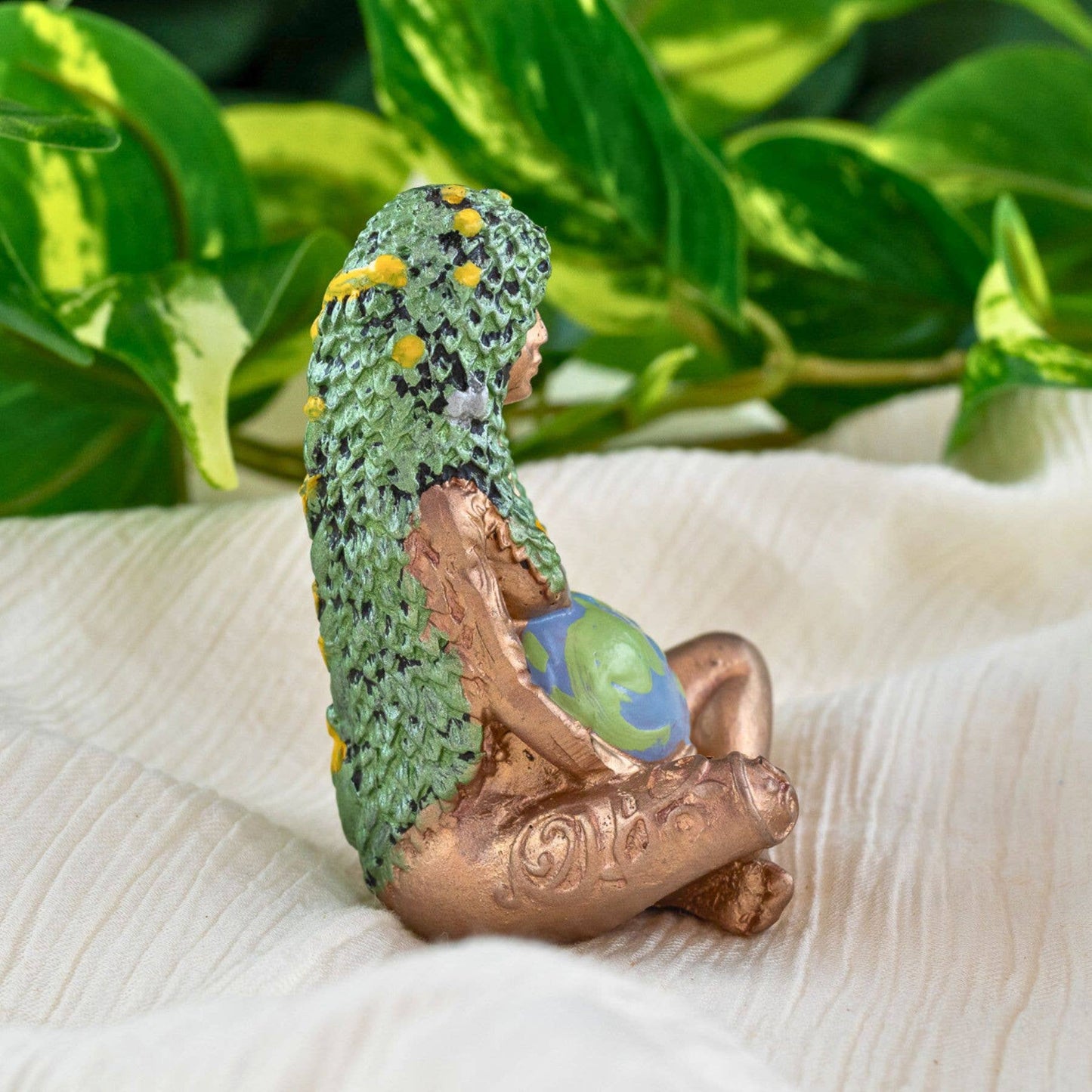 Goddess Gaia Statue: Millyear Mother Earth: Small