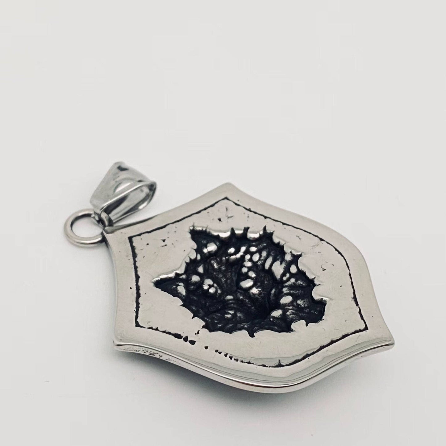 Retro Ice Wolf Head Shaped Stainless Steel Pendant